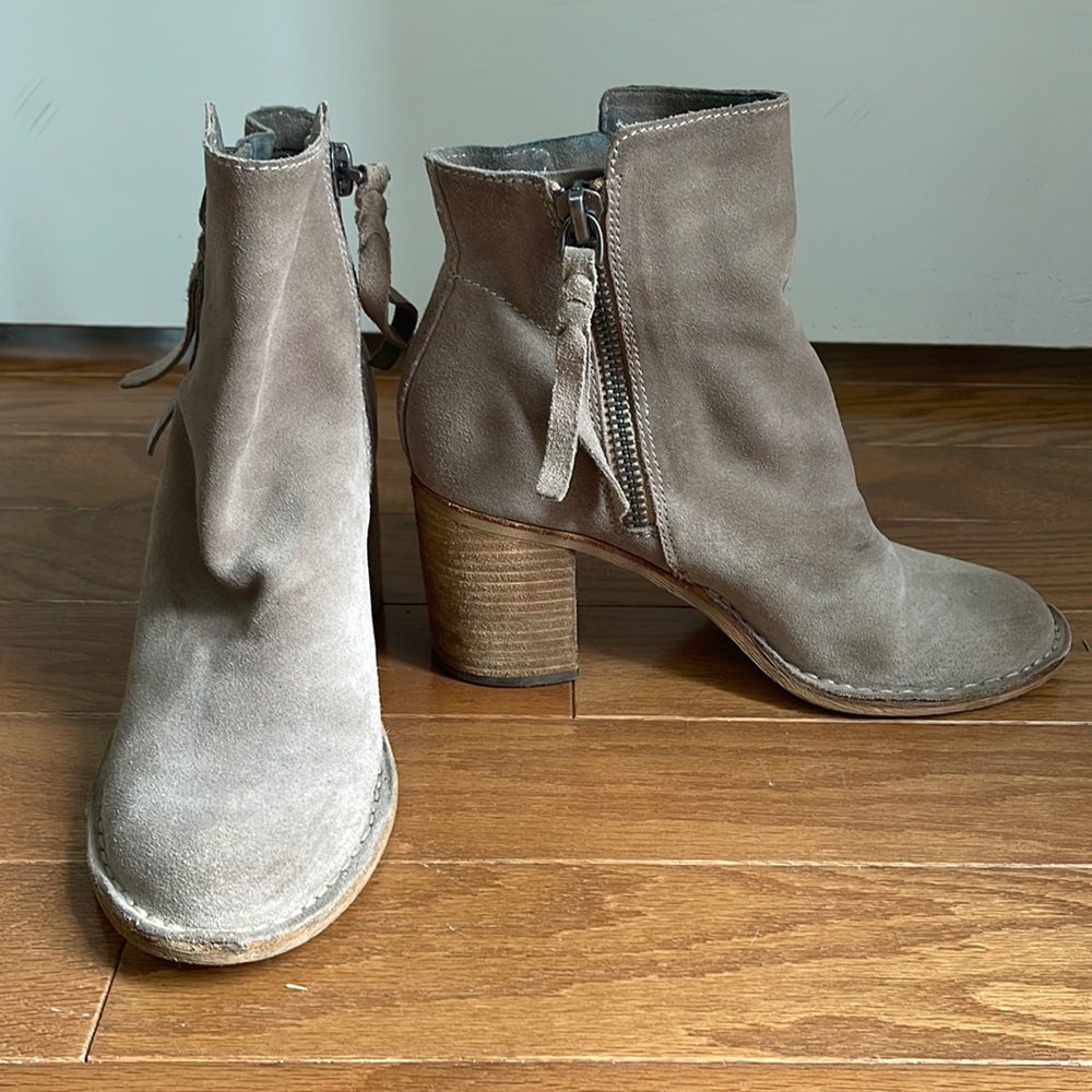Dolce Vita booties